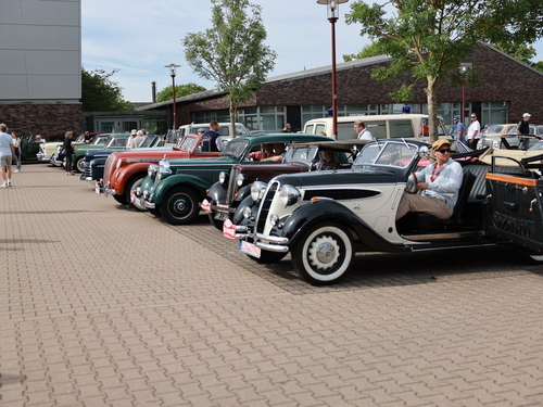 Hallo liebe Rallye-Fans,...